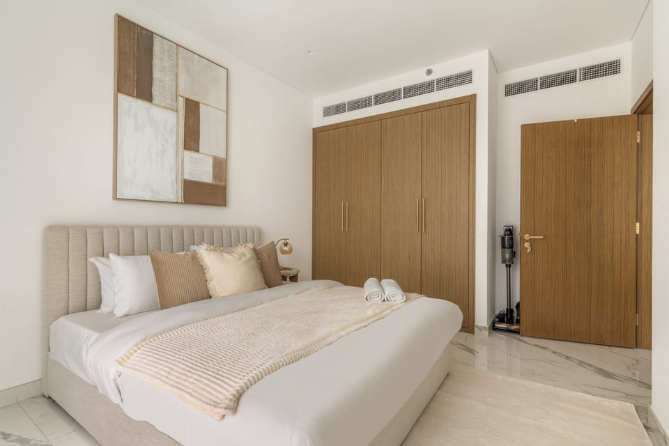 Deluxe Apartment, 2 Bedrooms | Egyptian cotton sheets, premium bedding, memory foam beds, in-room safe