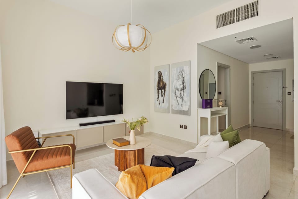Economy Apartment, 1 Bedroom | Living area | Smart TV