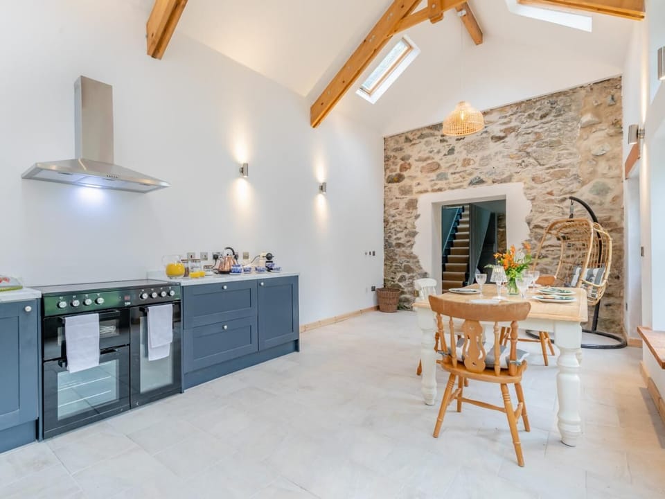 Great dining and socialising space for everyone