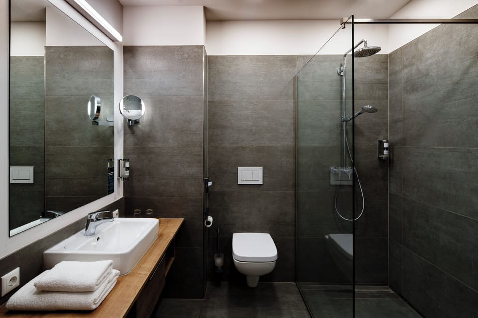 Bathroom | Hair dryer, towels, soap, shampoo