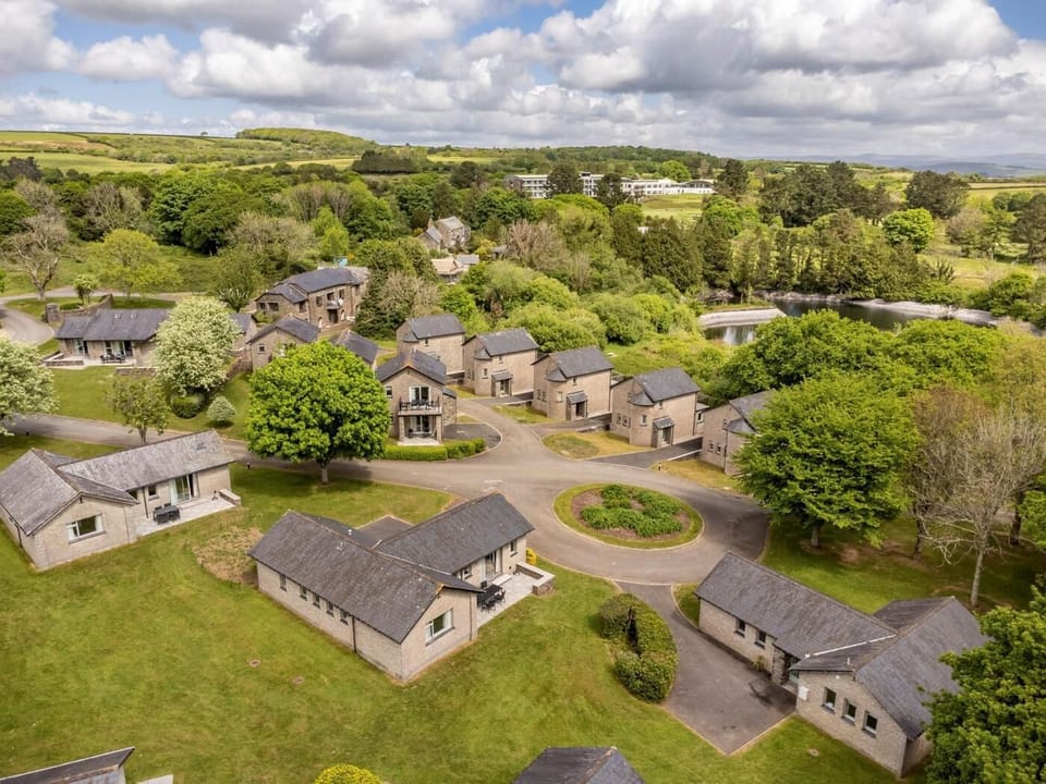 Spacious cottage on the famous St Mellion Estate