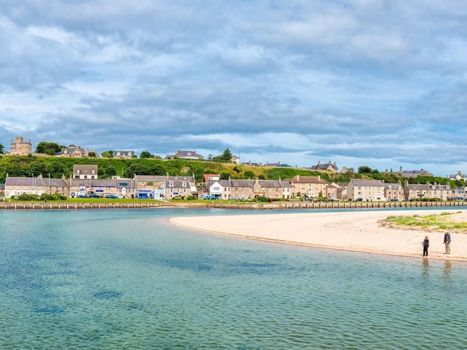 Lossiemouth East Beach (21 miles)