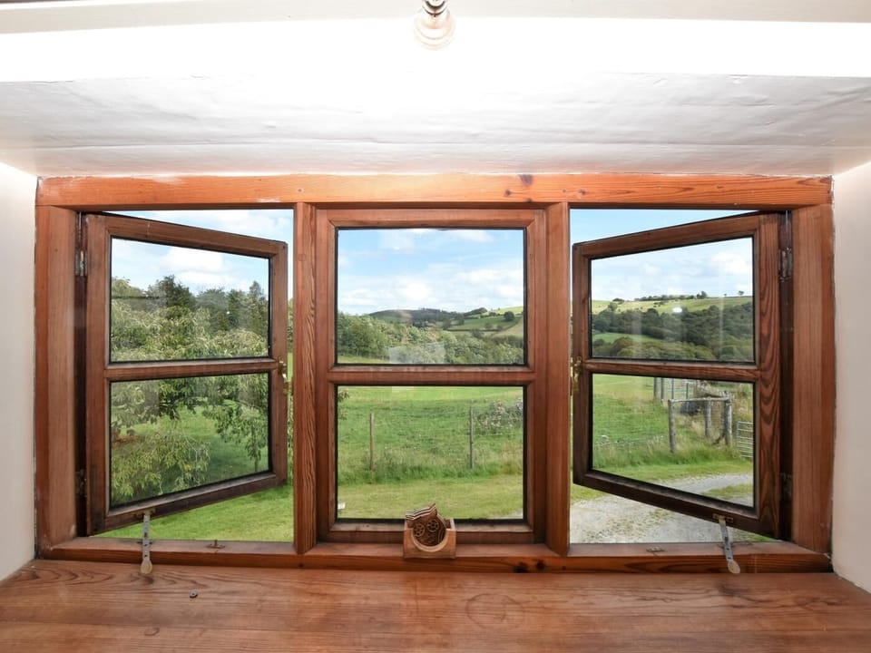 Countryside views across the deer grazing farmland from the lounge window