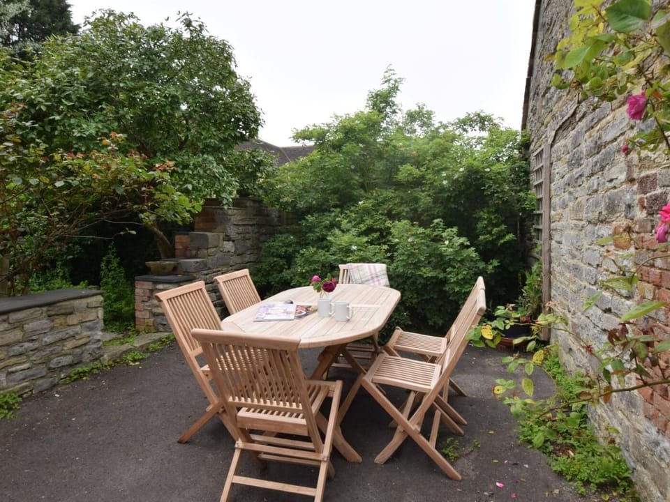 Take your morning coffee into the courtyard