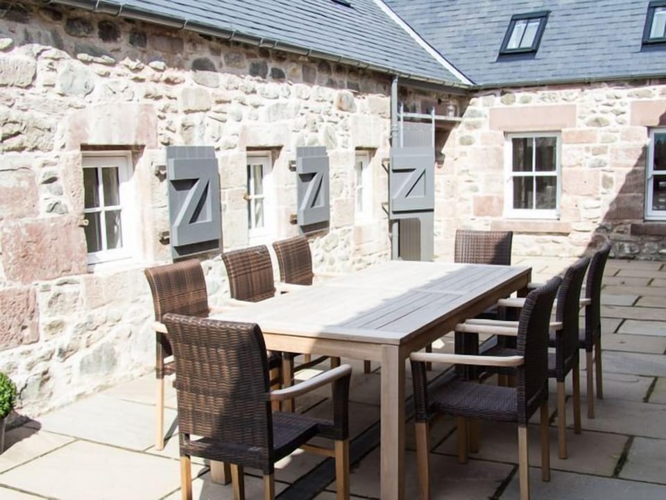 Courtyard with BBQ
