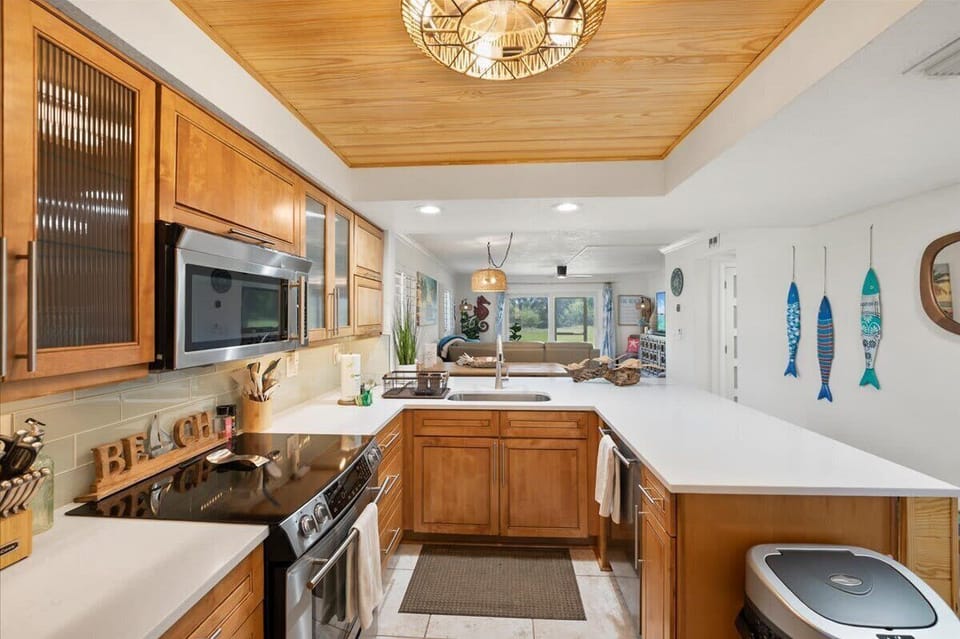 Condo, Multiple Beds, Pool View (Beach & Tennis 109) | Private kitchen