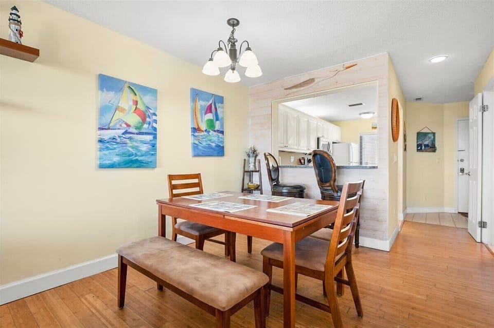 Condo, Multiple Beds, Pool View (Sea Place 11209) | 2 bedrooms, individually decorated, individually furnished, bed sheets