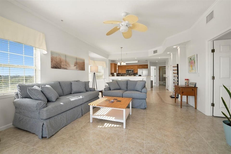 Condo, Multiple Beds, Ocean View (Villas II 309) | Living area