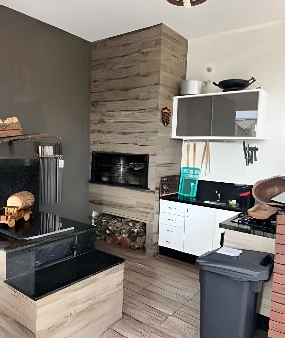 Fridge, microwave, oven, cookware/dishes/utensils
