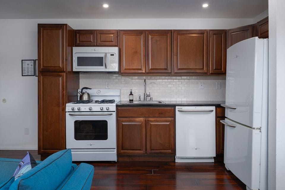 Appliances Look Vintage On Outside But Are Actually New