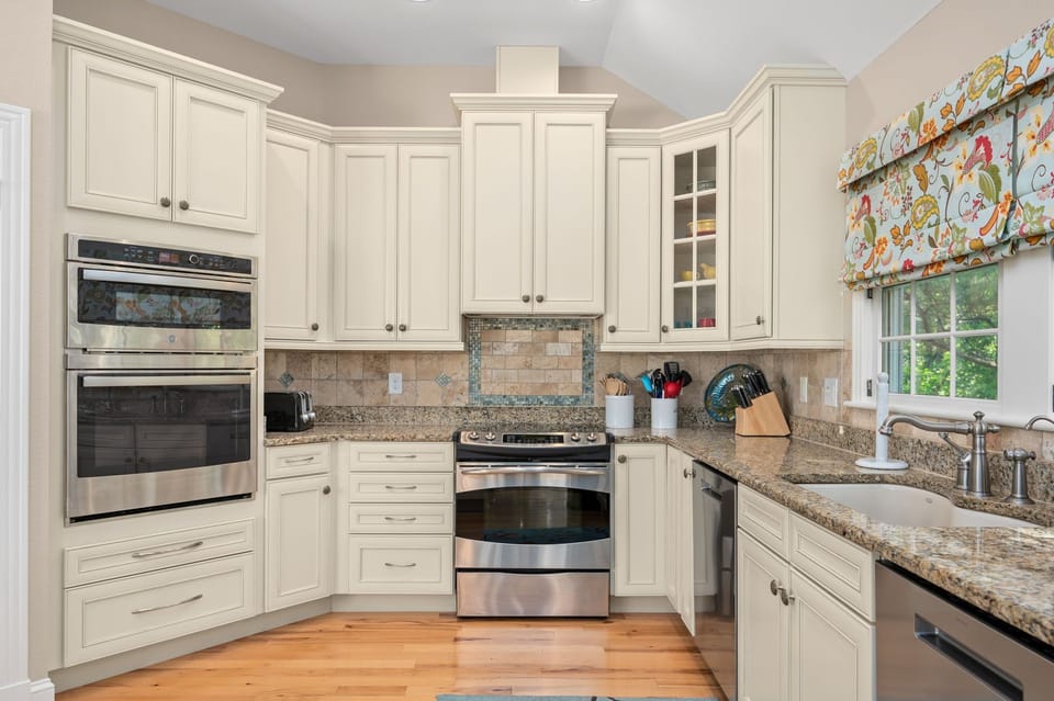 CC059: Sweet Retreat | TL Kitchen