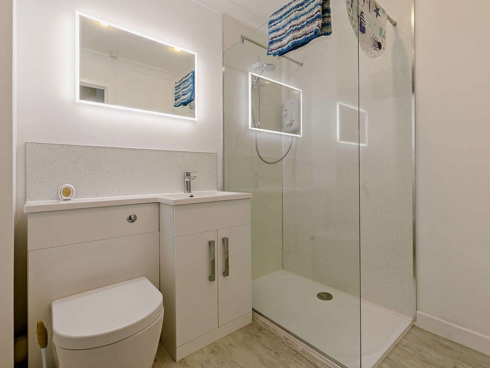 Newly fitted bathroom.