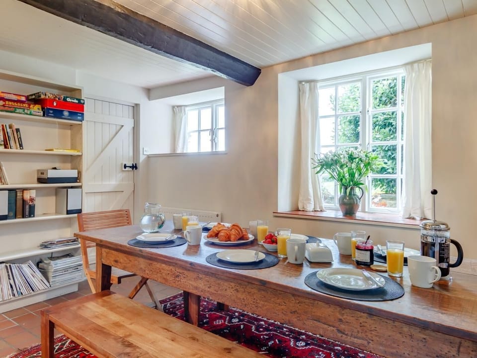 Enjoy leisurely meals with family and friends
