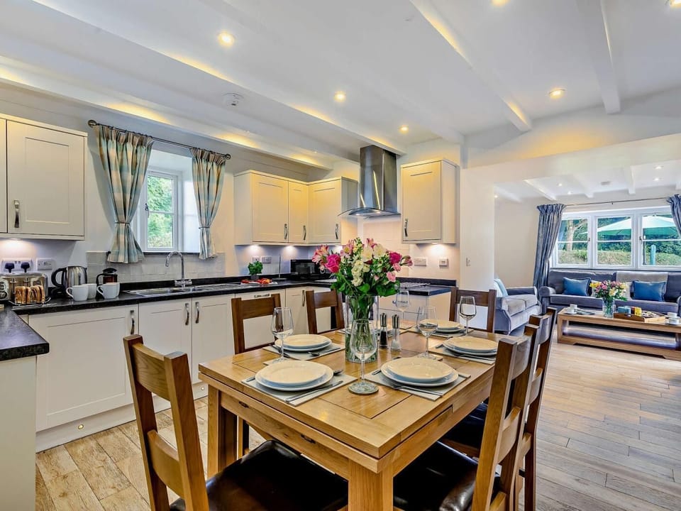 Very well equipped kitchen/diner