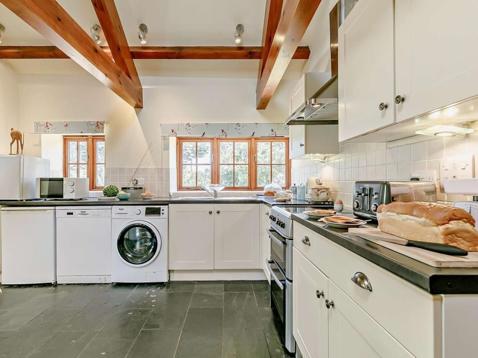 Very well equipped kitchen