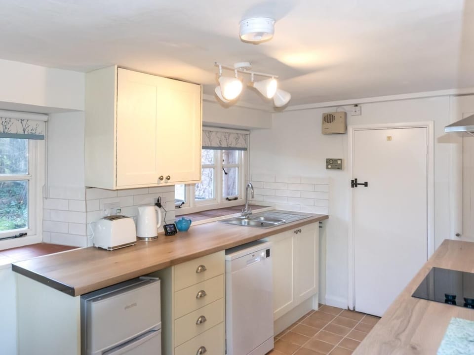 Annexe kitchen