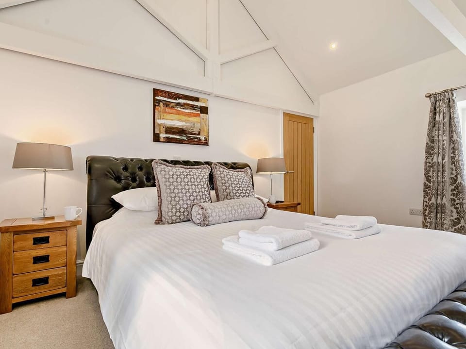 Beautiful double height master bedroom