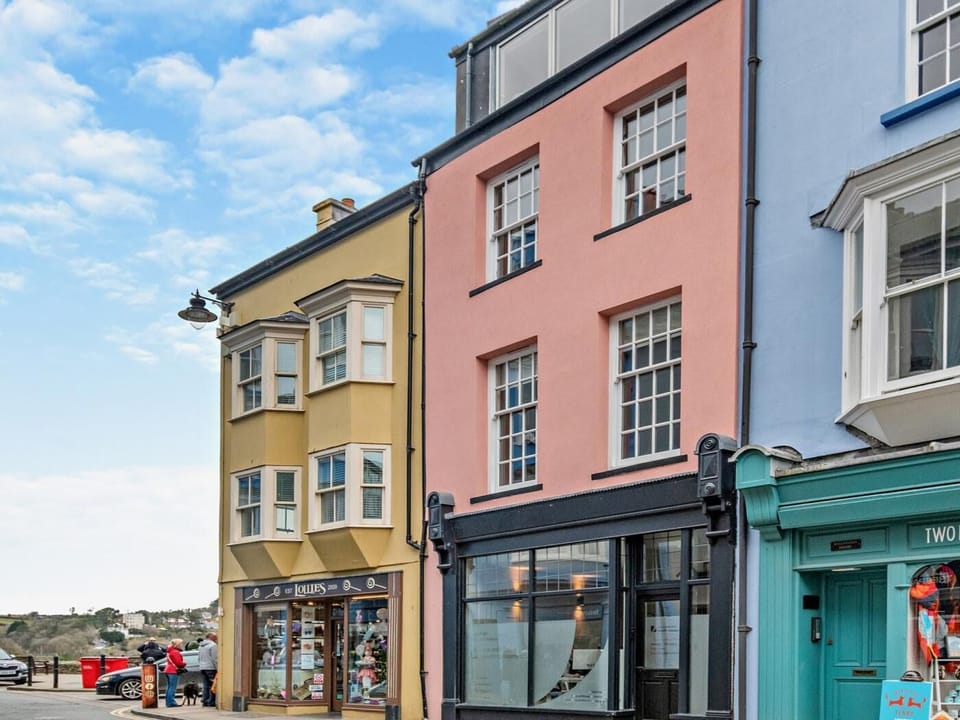 External image - Central Tenby