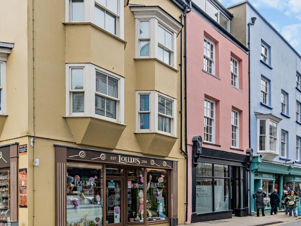 External image - Central Tenby