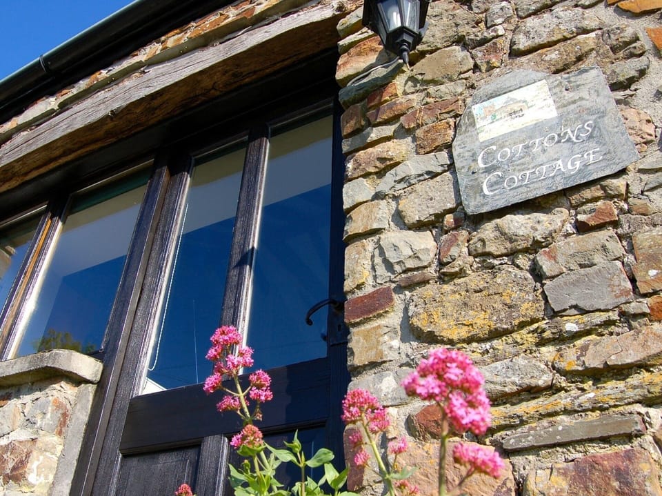An away-from-it-all rural retreat close to the sea