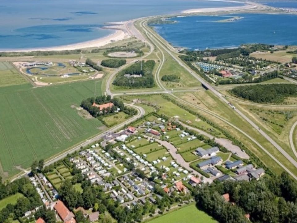 Surroundings [summer] (1-5 km)