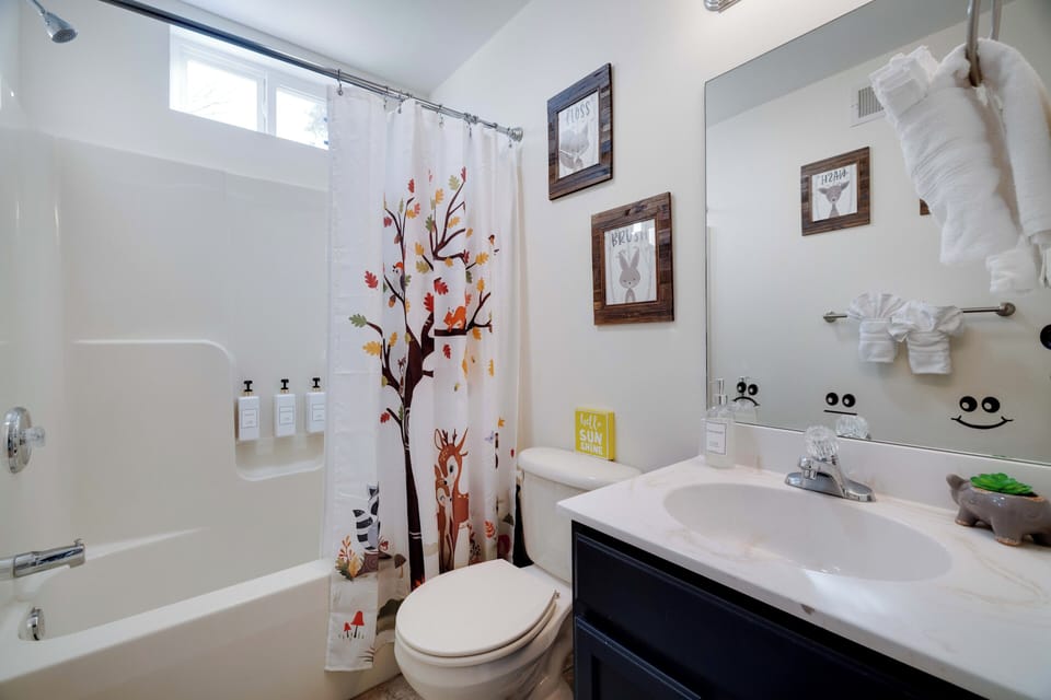Additional full bathroom for added convenience.