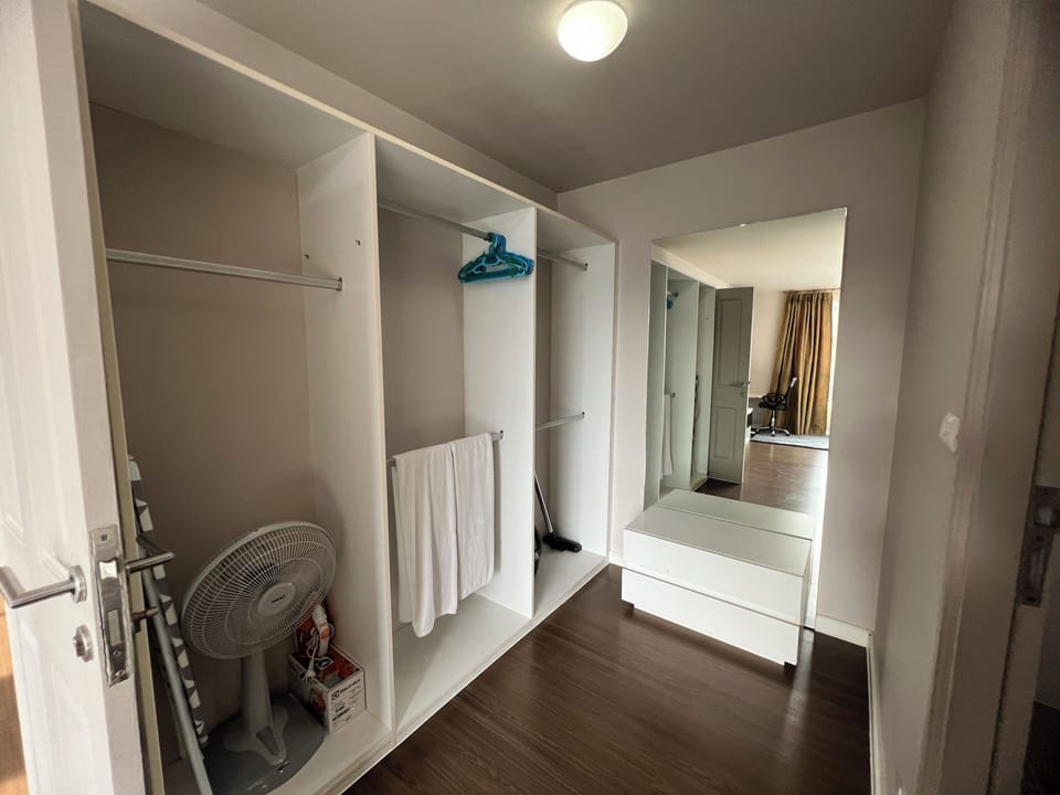 Comfort Duplex, 2 Bedrooms, Kitchenette, Lake View | Interior