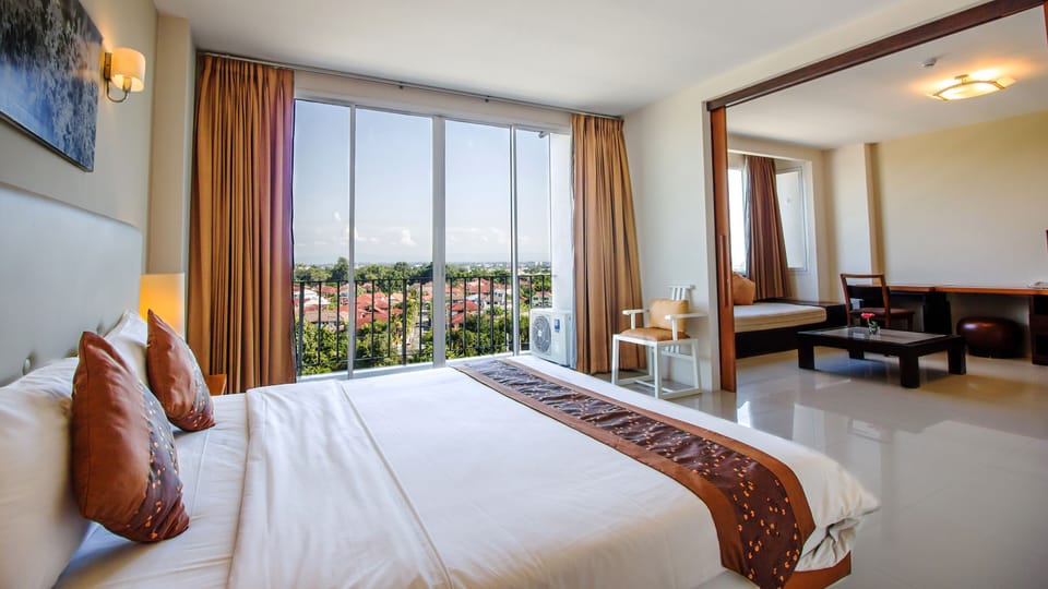 Presidential Suite | In-room safe, blackout drapes, free WiFi, bed sheets