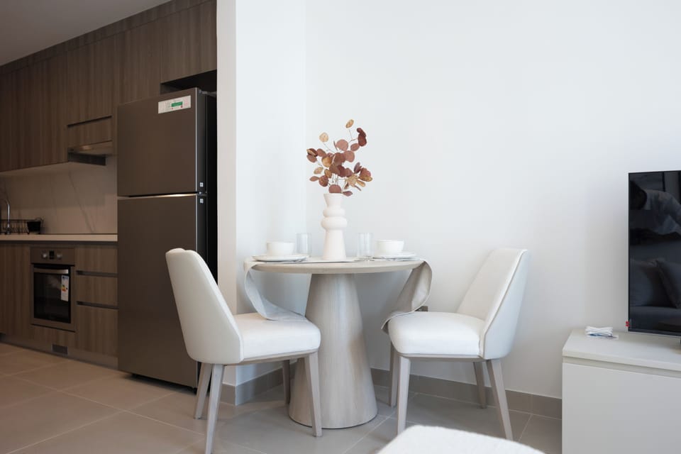 Apartment | Dining