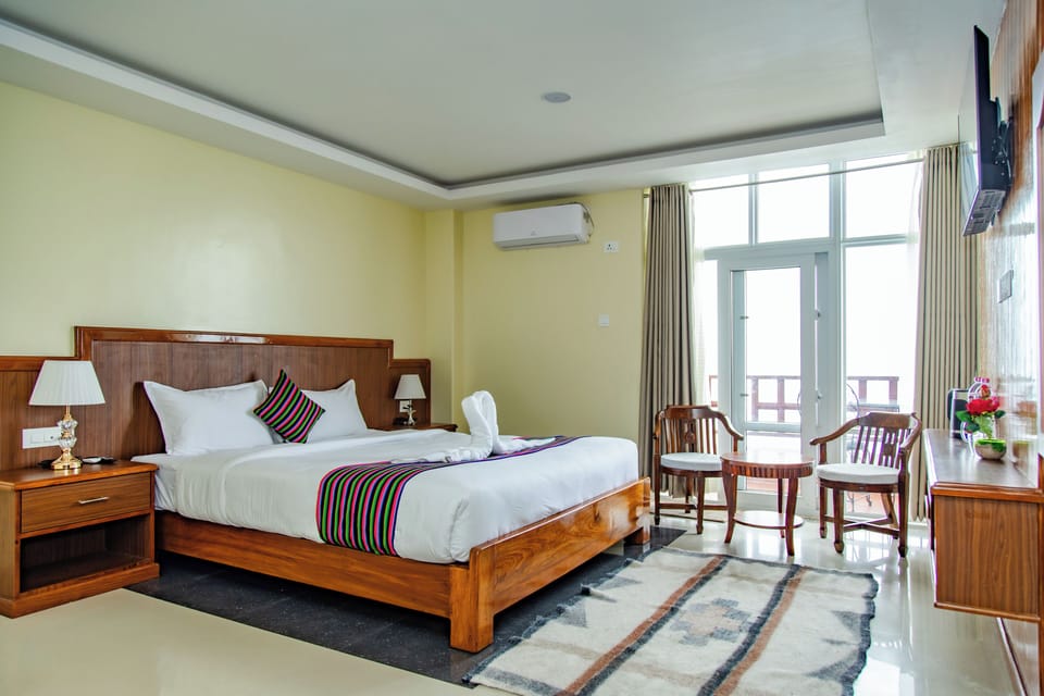 Family Room, Balcony, City View | WiFi (free)