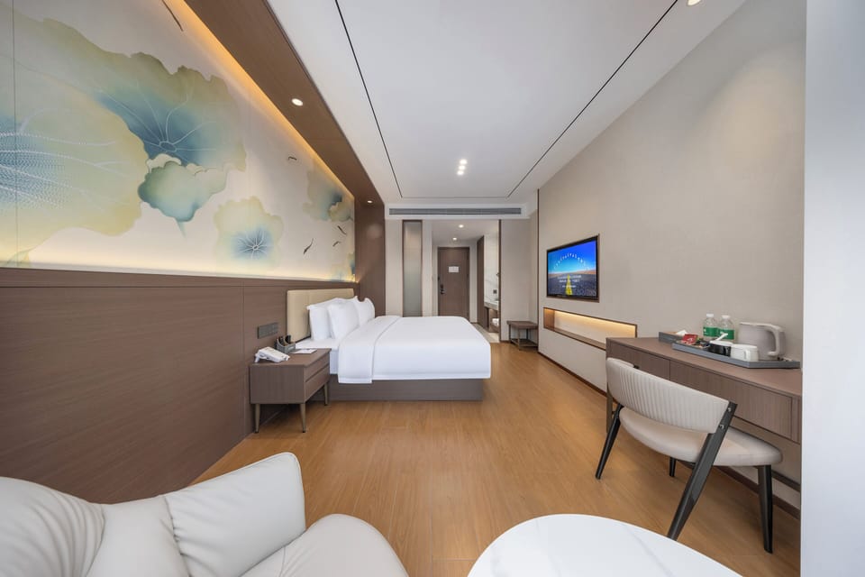 Superior Single Room, Non Smoking, Housekeeping | Desk, blackout drapes, WiFi (free)