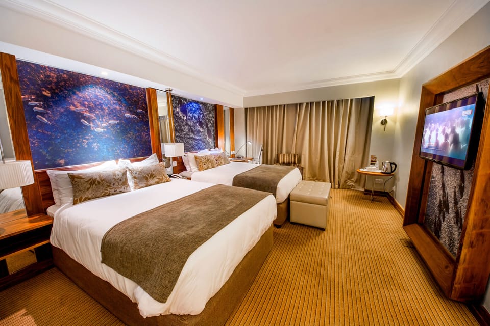 1 bedroom, down comforters, pillowtop beds, minibar