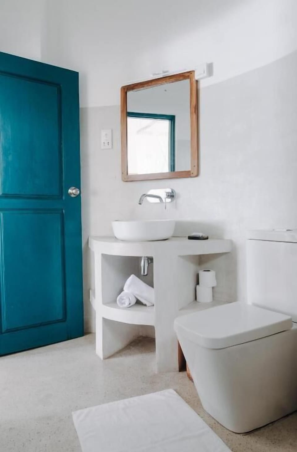 Deluxe Suite, Balcony, Sea View | Bathroom | Shower, rainfall showerhead, hair dryer (on request), bidet