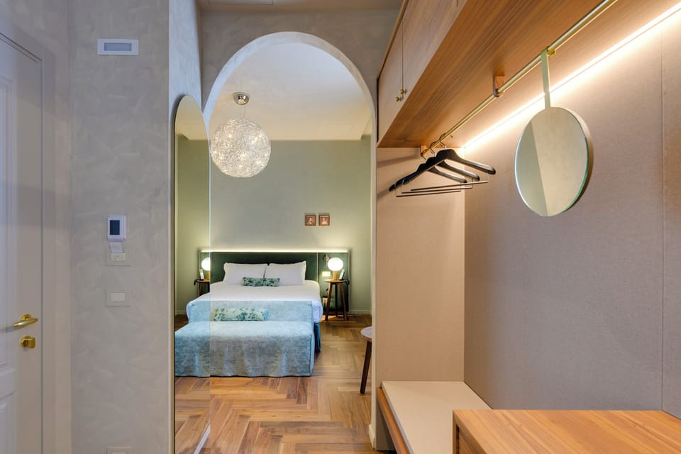 Superior Double or Twin Room, Vineyard View | In-room safe, desk, laptop workspace, blackout drapes