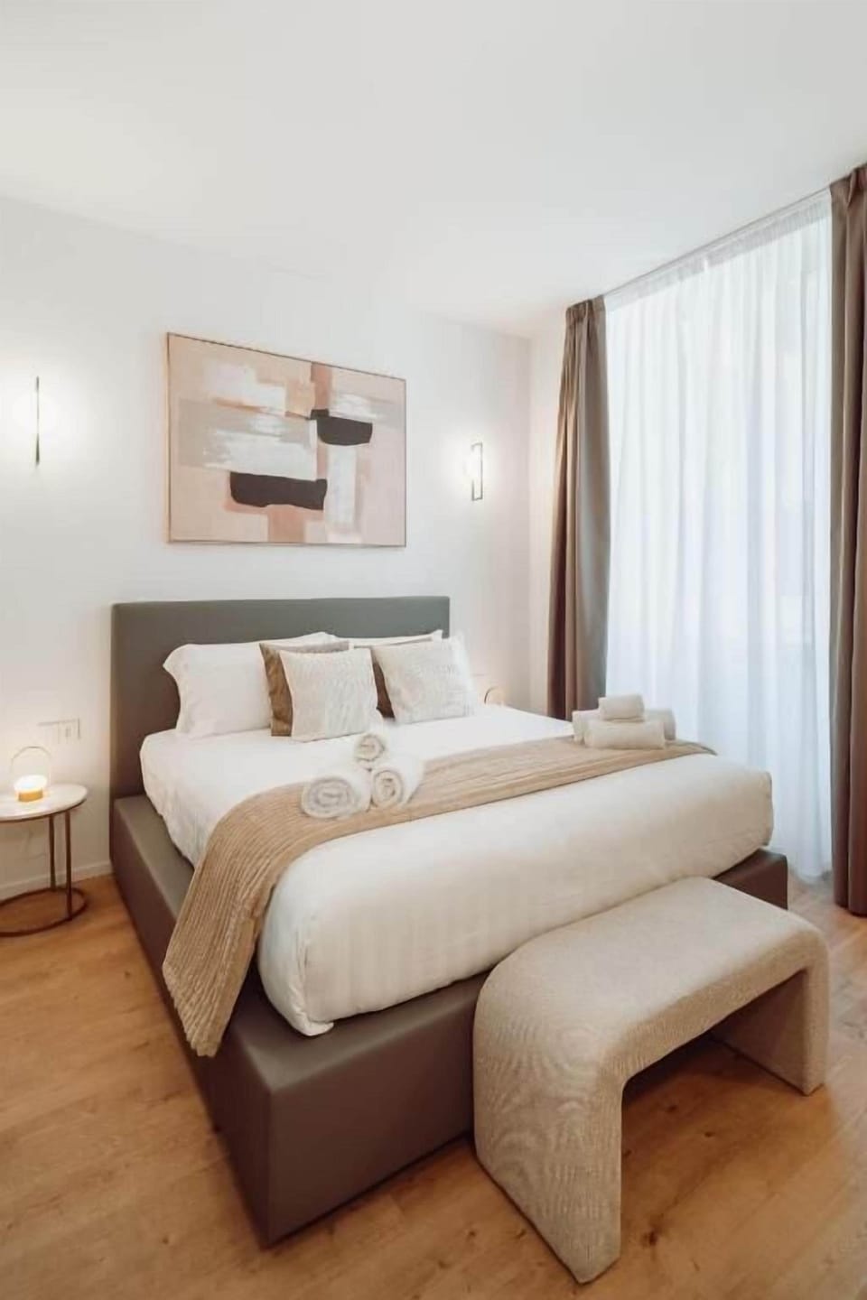 Comfort Double Room | In-room safe, desk, laptop workspace, blackout drapes
