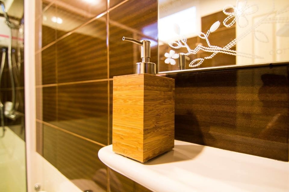 Superior Room | Bathroom sink