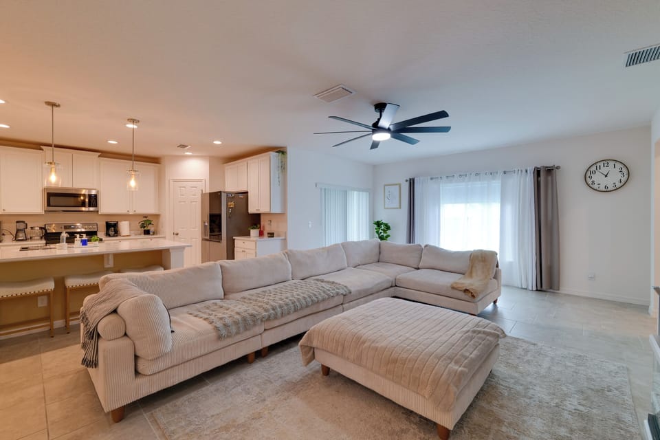 House (5 Bedrooms) | Interior