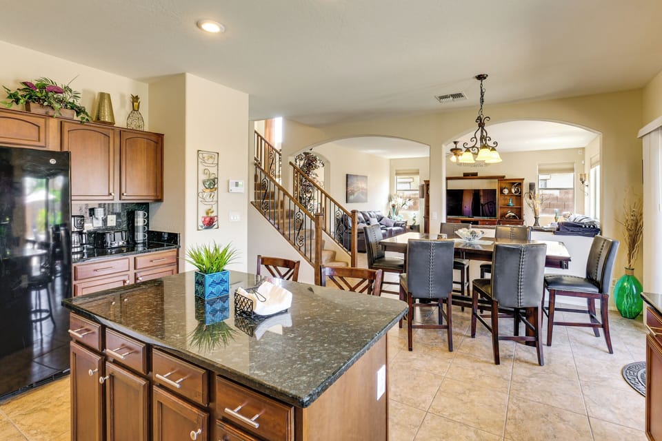 House (4 Bedrooms) | Interior
