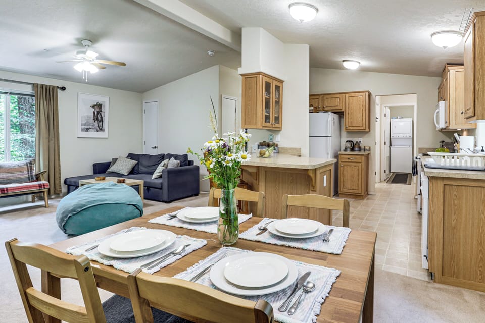 House (2 Bedrooms) | Interior