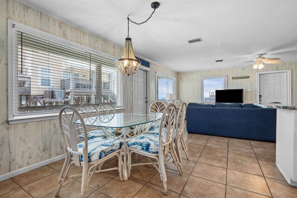Conch Shell Dining Table with View