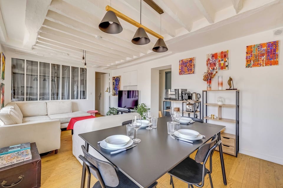 Apartment | Dining