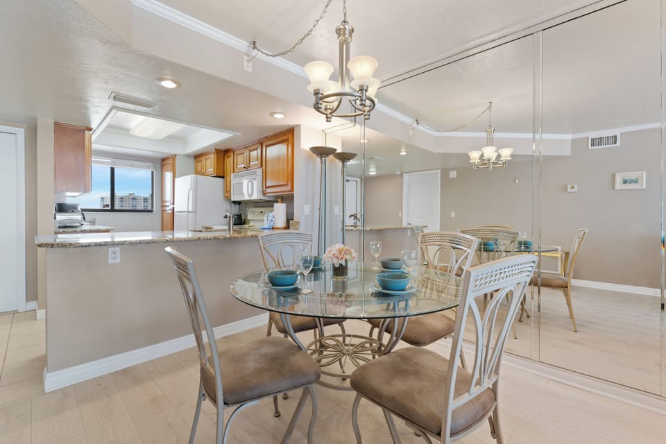 Lovely dining room