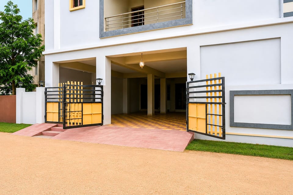 House | Reception