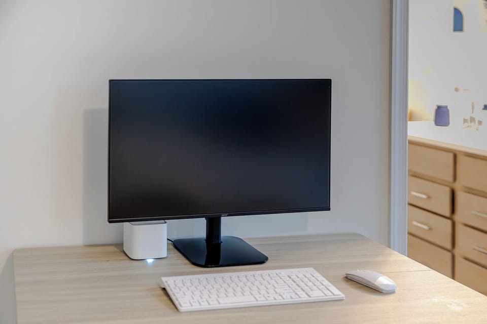Need to squeeze in a little work? A dedicated workspace with monitor, keyboard and mouse makes it easy to plug in and stay connected during your stay.