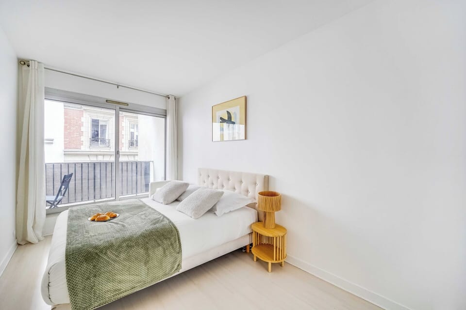 Apartment | 1 bedroom, laptop workspace, iron/ironing board, bed sheets