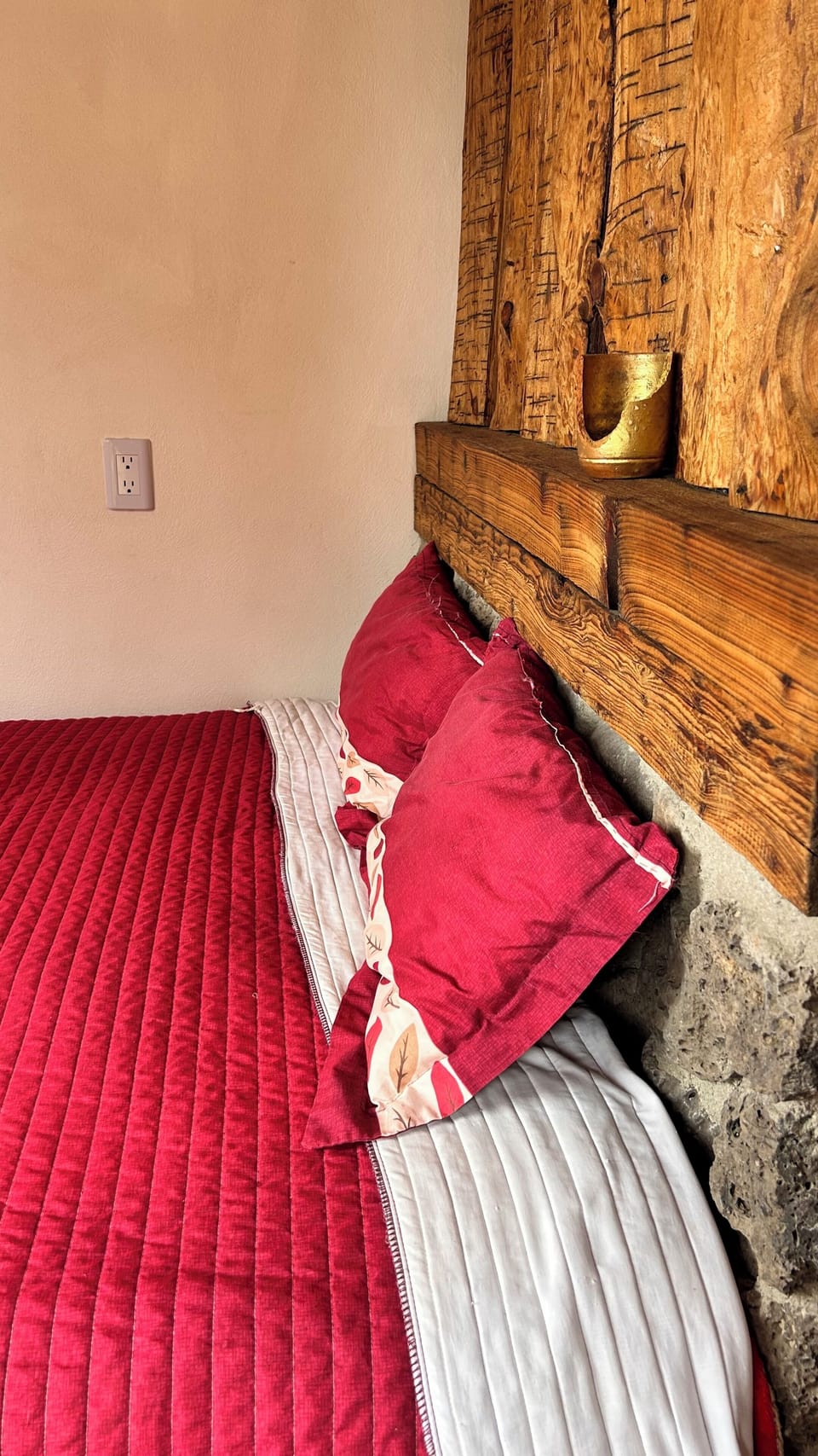 Double Room, Patio | Down comforters, WiFi (free), bed sheets