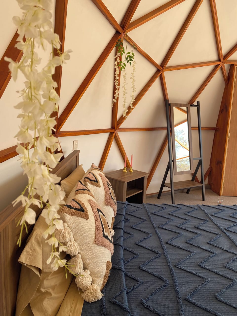 Comfort Room, Mountain View