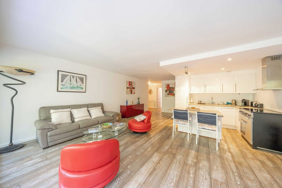 Apartment | Living area
