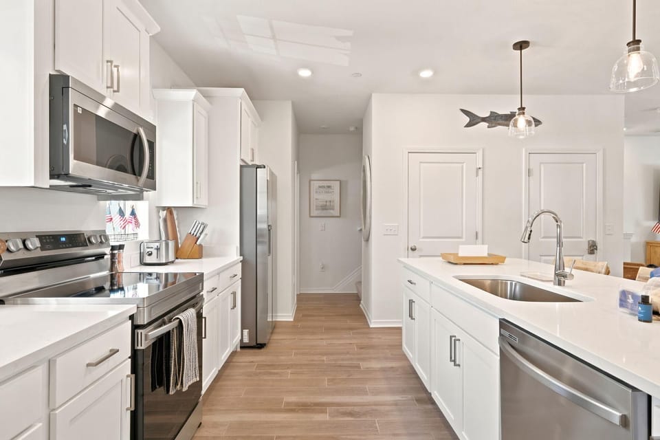 House, Multiple Beds (Salty Turtle at Lost Key Villas) | Private kitchen