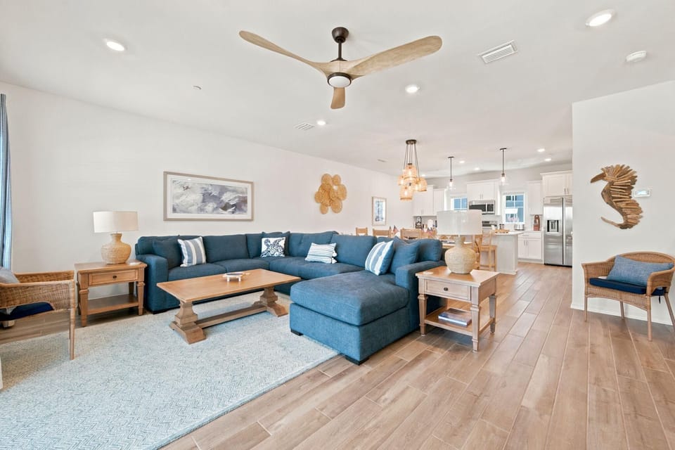 House, Multiple Beds (Salty Turtle at Lost Key Villas) | Living area